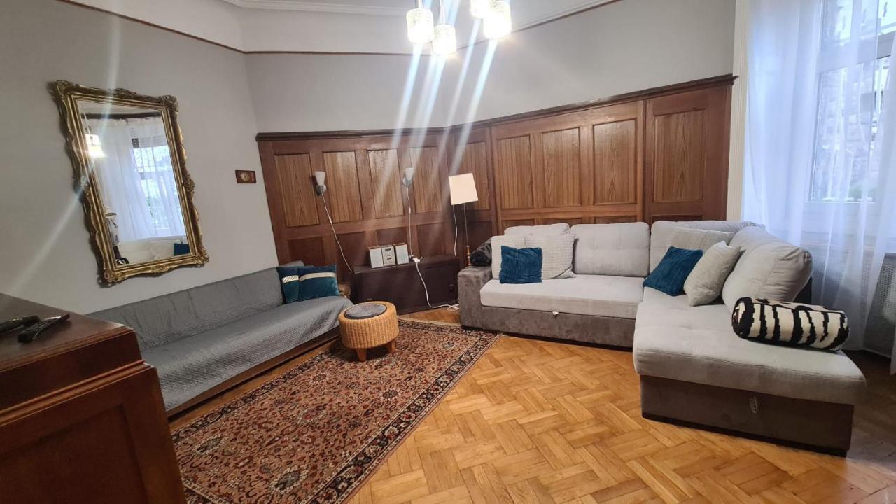 Parkside Large Modern Garden View Apartment Budapest Exterior photo